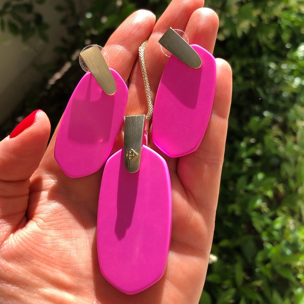 Kendra Scott Magenta Aragon and Inez set